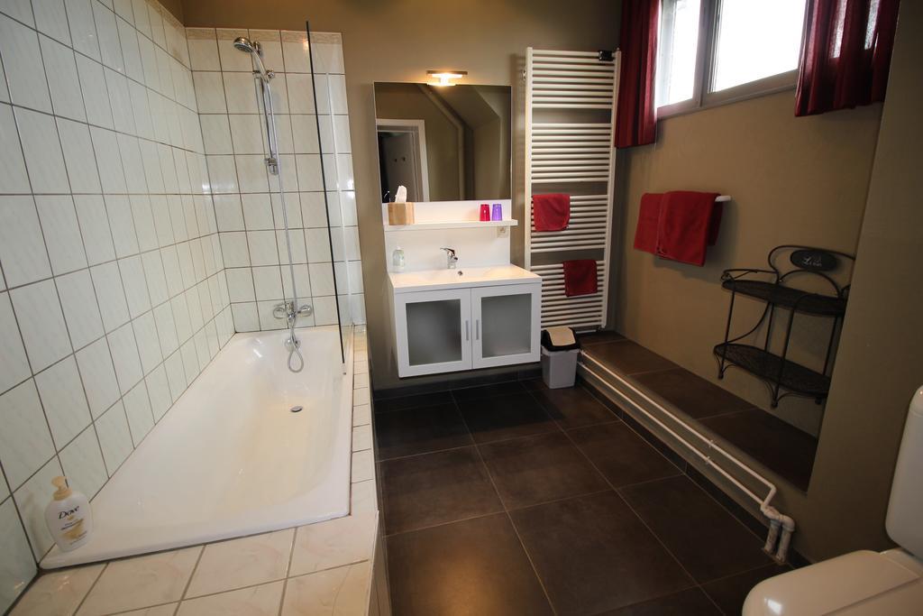 Les Alisiers Hotel Nadrin Phòng bức ảnh