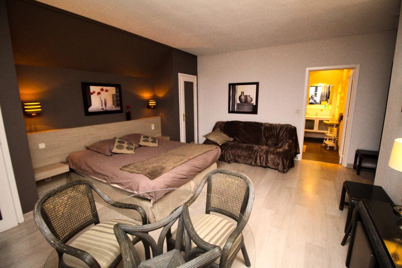 Les Alisiers Hotel Nadrin Ngoại thất bức ảnh